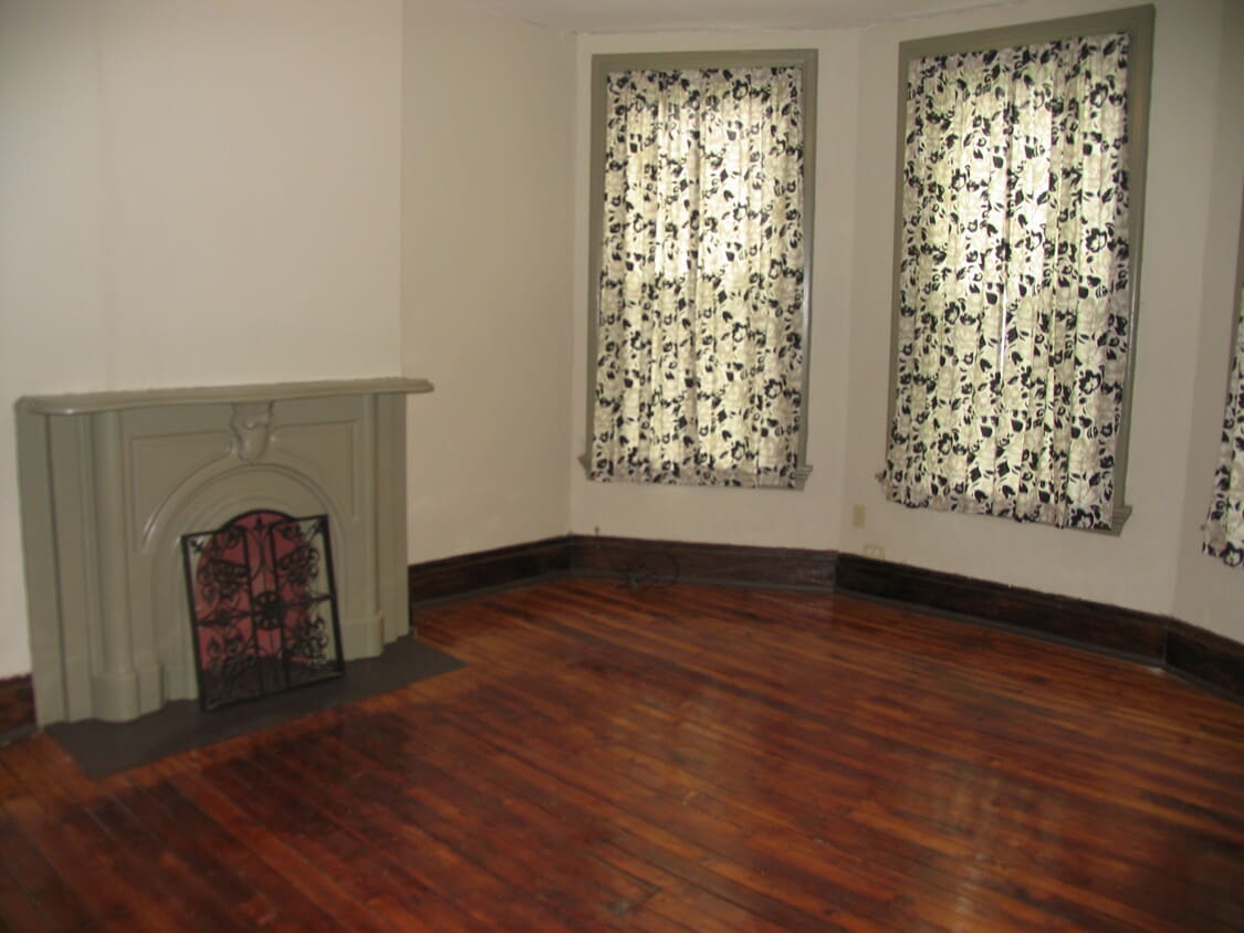 Primary Photo - 2745 Norwood Ave