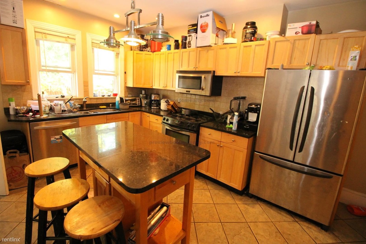 4 br, 2.5 bath - 11 Bayard St # Gnc - 4 br, 2.5 bath  - 11 Bayard St # Gnc