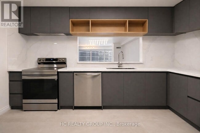 Photo du bâtiment - 33 University Ave