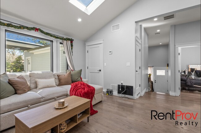 Foto del edificio - 517 Country View Dr