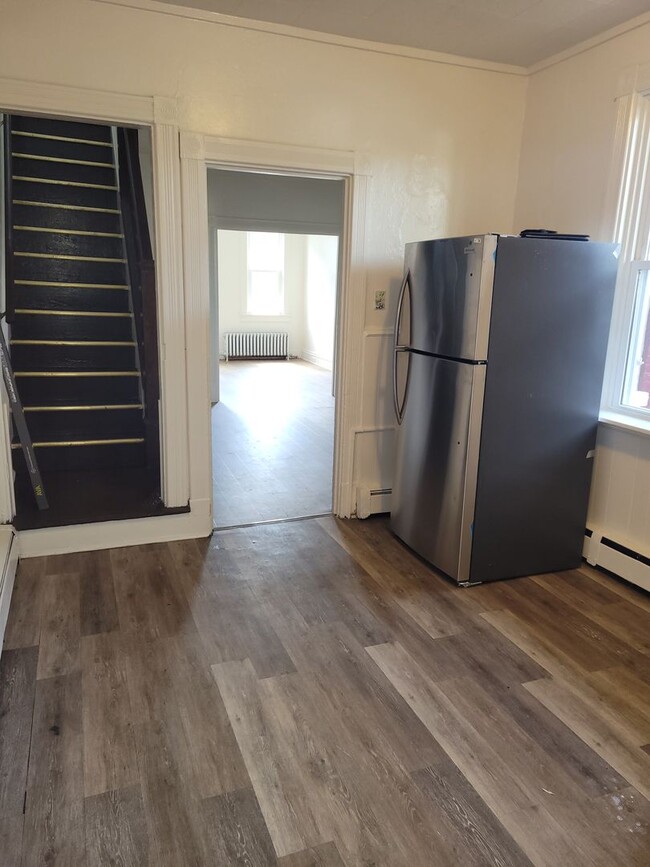 Foto del edificio - 4 Bedroom Home in Lancaster City