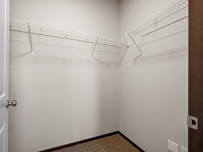 Building Photo - The Lux