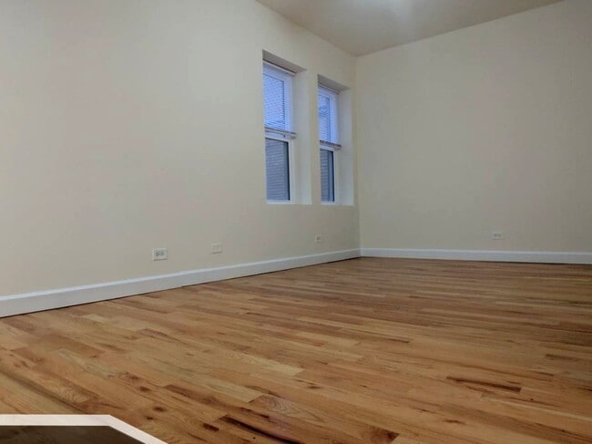 Building Photo - 2349 N Drake Ave