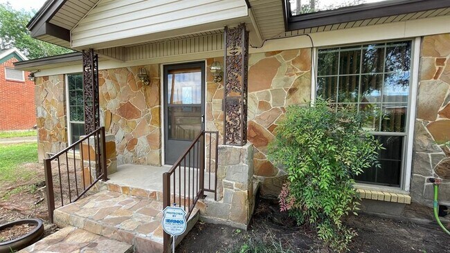 Foto del edificio - 316 Kelley St