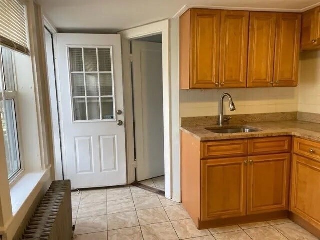 Foto del edificio - 2 Brookside Ave