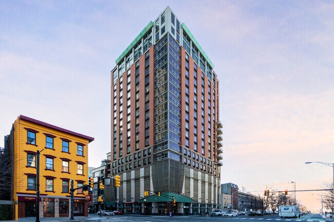 Building Photo - Montgomery Greene