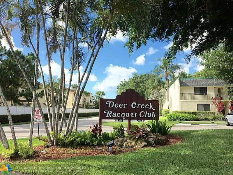 Foto principal - 65 Deer Creek Rd