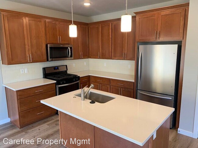 Building Photo - 3 br, 2.5 bath House - 201 East Barbaras Way