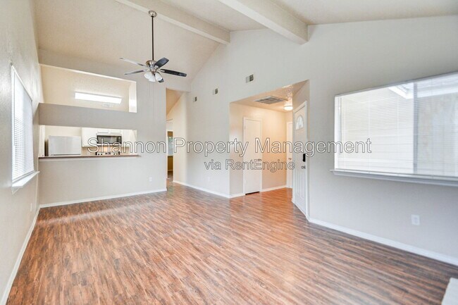 Foto del edificio - 13106 Townwood Dr