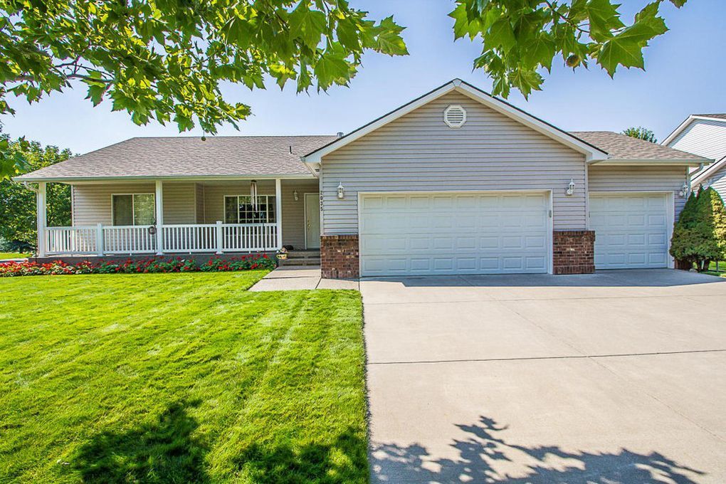 2035 N Palisades Dr, Post Falls, ID 83854 House for Rent in Post Falls, ID