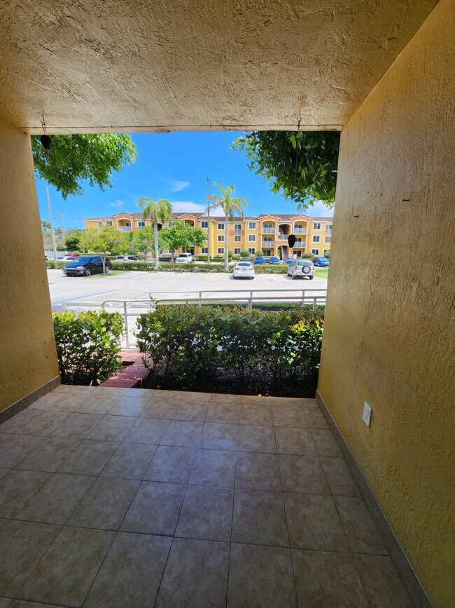 Foto del edificio - 21000 SW 87th Ave