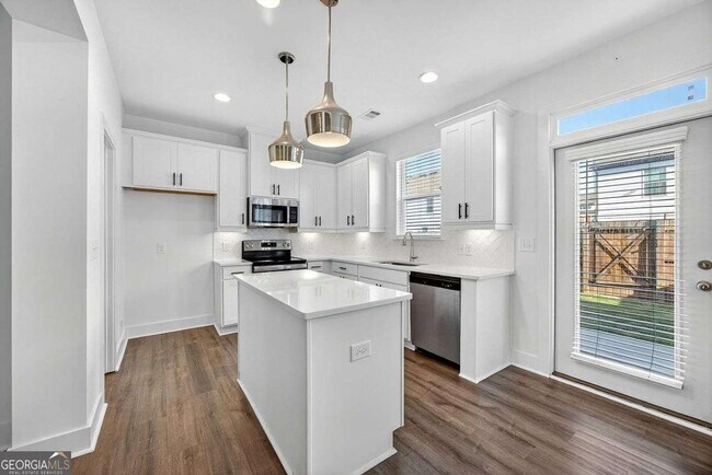 Building Photo - 114 Auburn Valley Wy