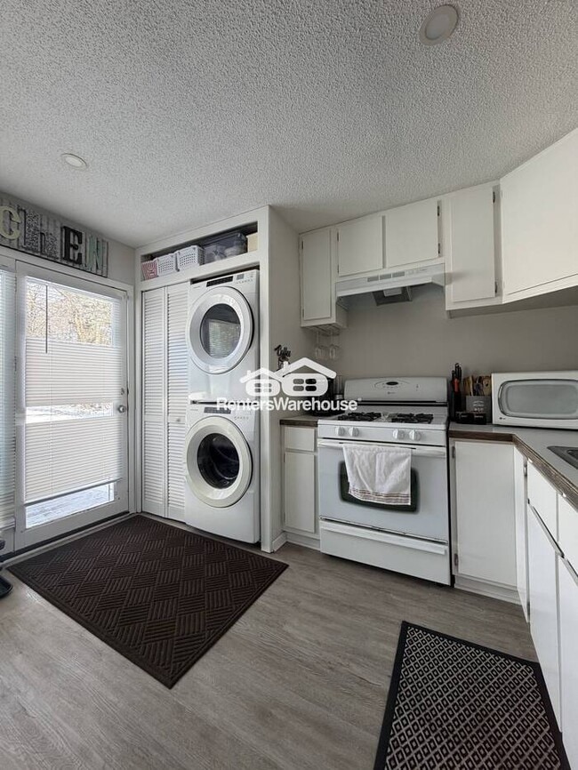 Foto del edificio - Available May 5th 2 Bedroom 1 Bath Single Family Home in White Bear Township