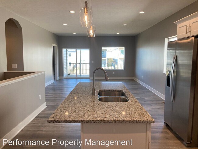 Building Photo - 3 br, 3 bath House - 5050 W Stampede Ln