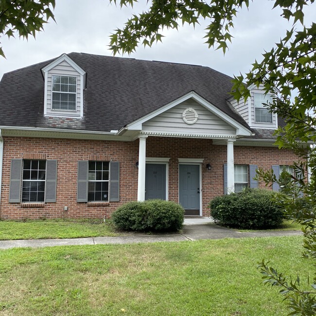 Building Photo - 3068 Queensgate Way