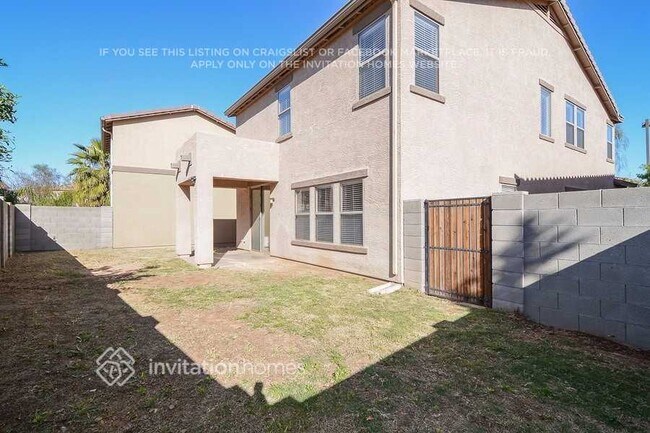 Foto del edificio - 18553 W Mariposa Dr