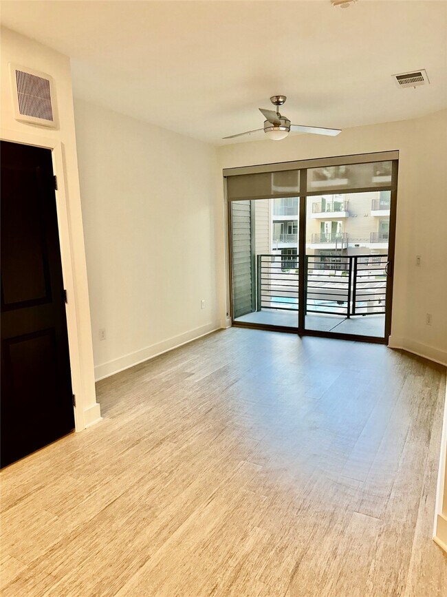 Foto del edificio - 6400 Washington Ave