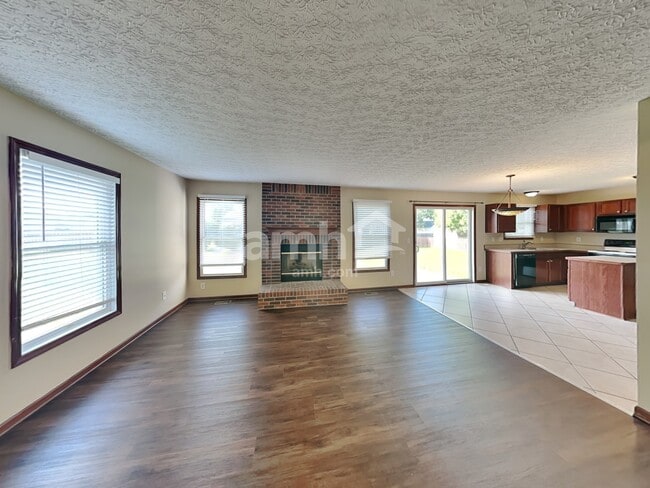 Building Photo - 2633 Little Pine Ln