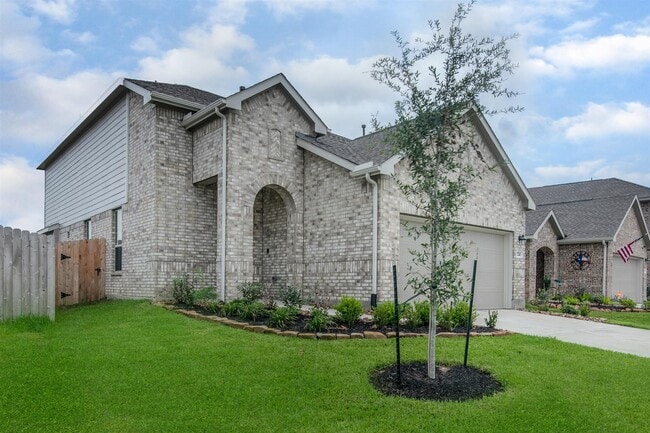Building Photo - 23741 Woodgreen Terrace Dr