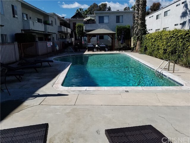Foto del edificio - 5417 Sepulveda Blvd