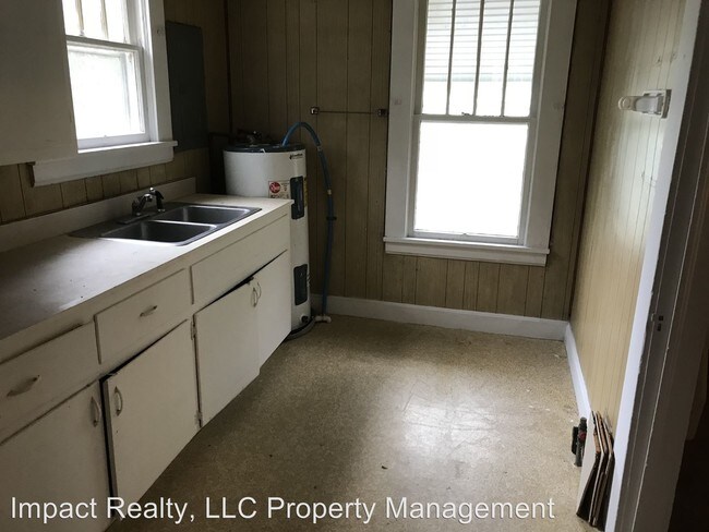 Foto del edificio - 2 br, 1 bath House - 808 Windsor