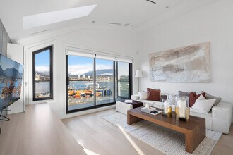 Building Photo - 2857 Wall St