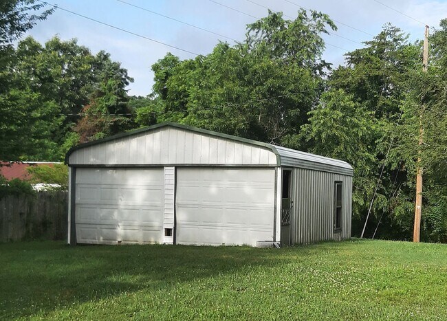 Foto del edificio - 3 Bedroom 1.5 Bath Mobile Home w/ Washer&D...