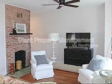 Foto del edificio - 219 S Cypress Ave
