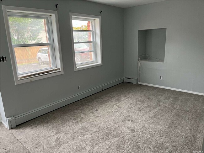 Foto del edificio - 534 Milligan Ln