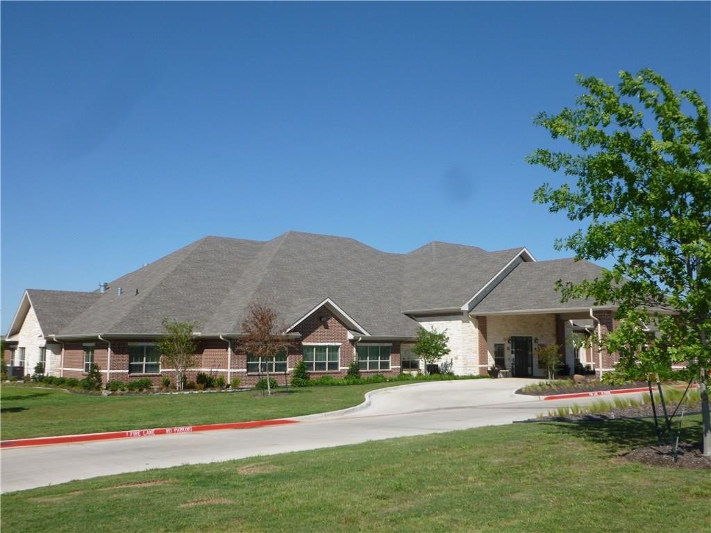 Primary Photo - 301 Elk Dr