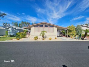 Building Photo - 15300 Palm Dr