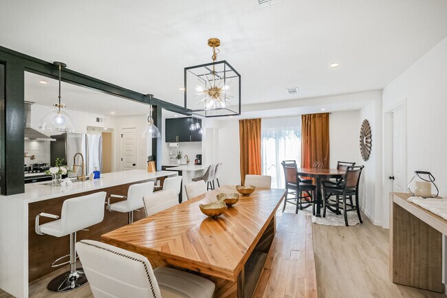 Foto del edificio - 5021 Libbey Dr