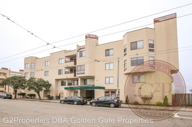 Building Photo - 825 La Playa St