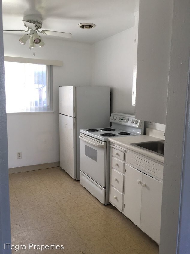 Primary Photo - 523 E Reed St