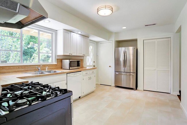 Foto del edificio - 2820 Westgrove Ln