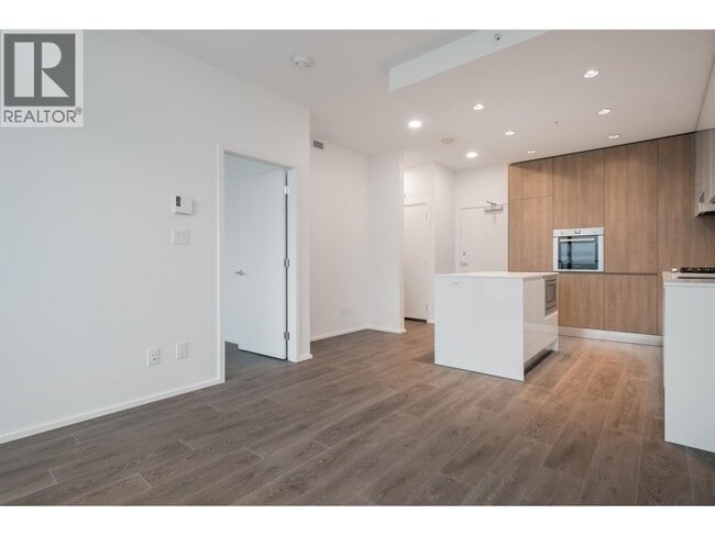Building Photo - 4650 Brentwood Blvd