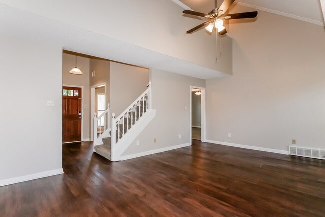 Building Photo - 6601 Baird Cove
