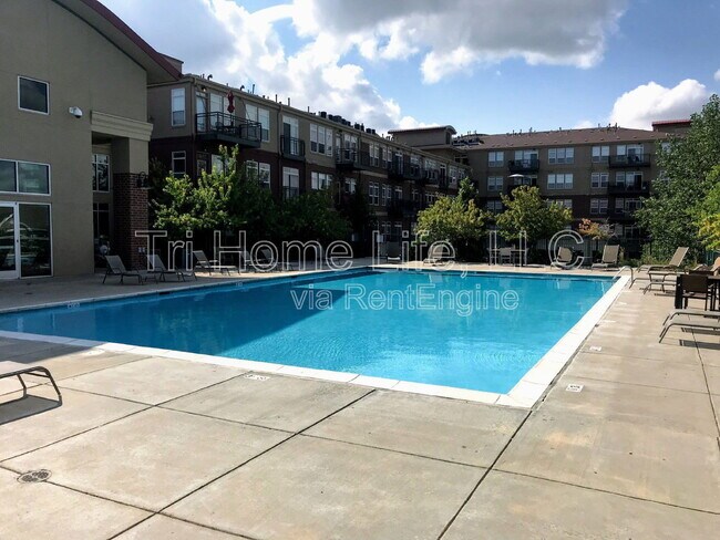 Foto del edificio - 10184 Park Meadows Dr