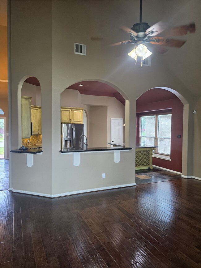 Building Photo - 1138 Sussex Trail