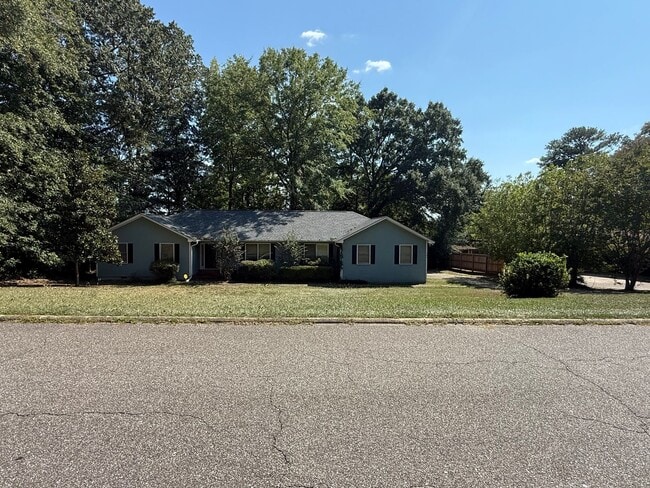 Building Photo - Northgate Home