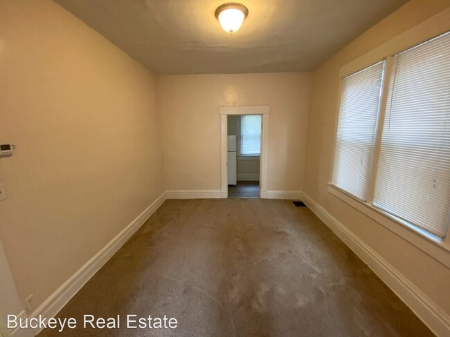 Building Photo - 3 br, 1 bath House - 43 W. Oakland Ave.