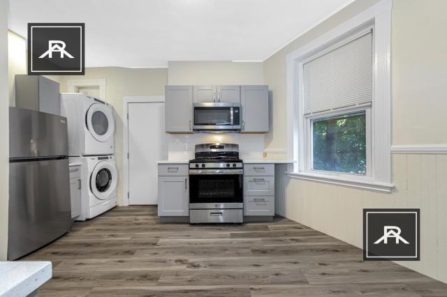 Building Photo - 3 bedroom in Brighton MA 02135