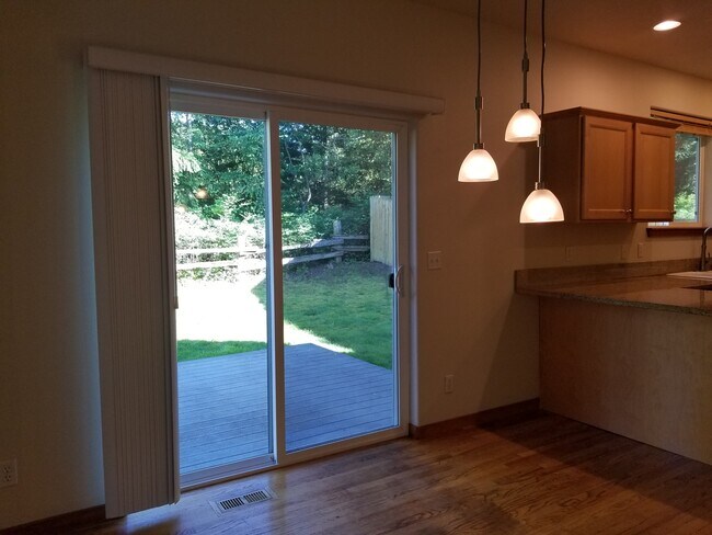 Building Photo - 3532 Skylark Loop