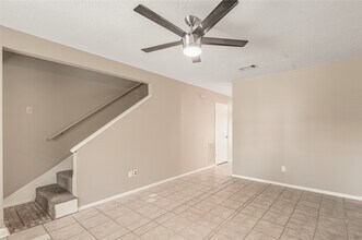 Building Photo - 2521 Crosstimbers Dr