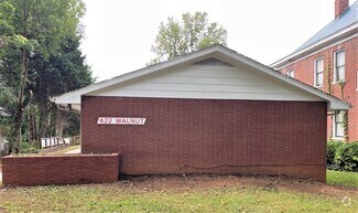 Building Photo - 622 Walnut Ave SW