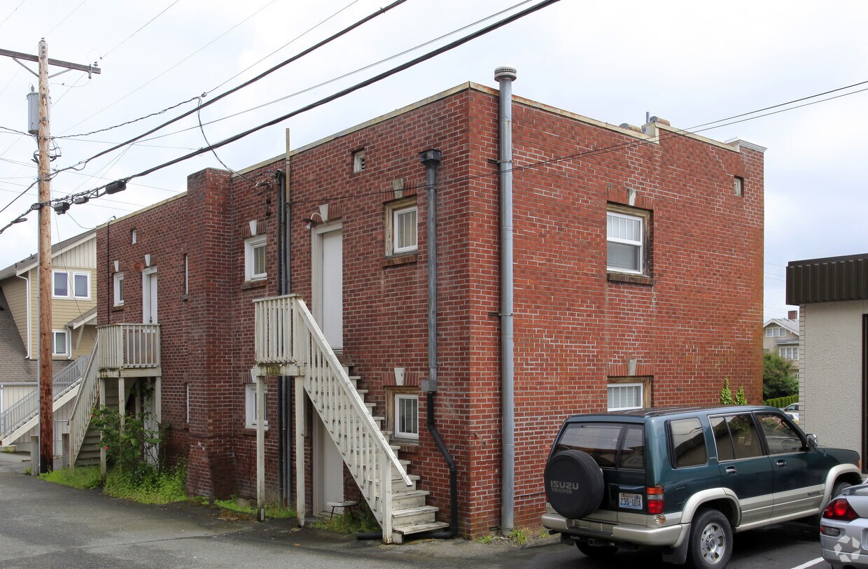 Building Photo - Wetmore Court APTS