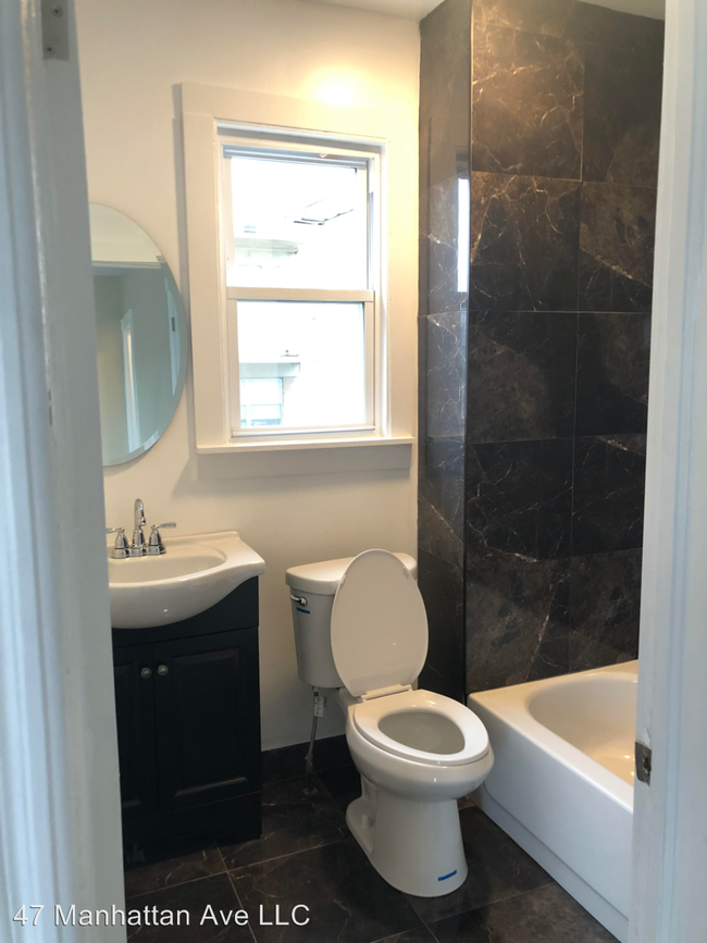 Building Photo - 3 br, 1 bath Apartment - 25 Franklin Place