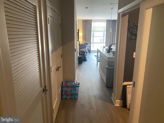 Foto del edificio - 145 Riverhaven Dr