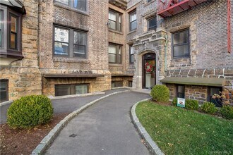 Building Photo - 234 Martine Ave
