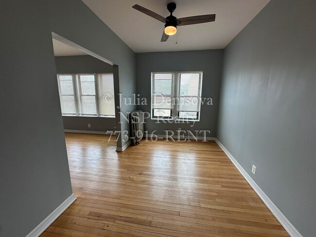 Building Photo - 1319 W Estes Ave